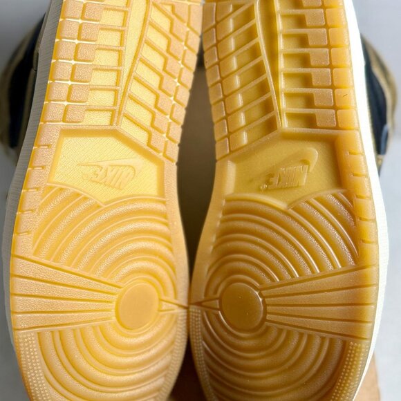 DZ5485-071 Air Jordan 1 Retro Hi OG Black & Gold Sz: 12 | NWB B-Stock non-og box main image 8